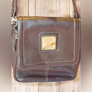 Tignanello Brown 100% Genuine Pebbled Leather Crossbody Many Pockets/Openings